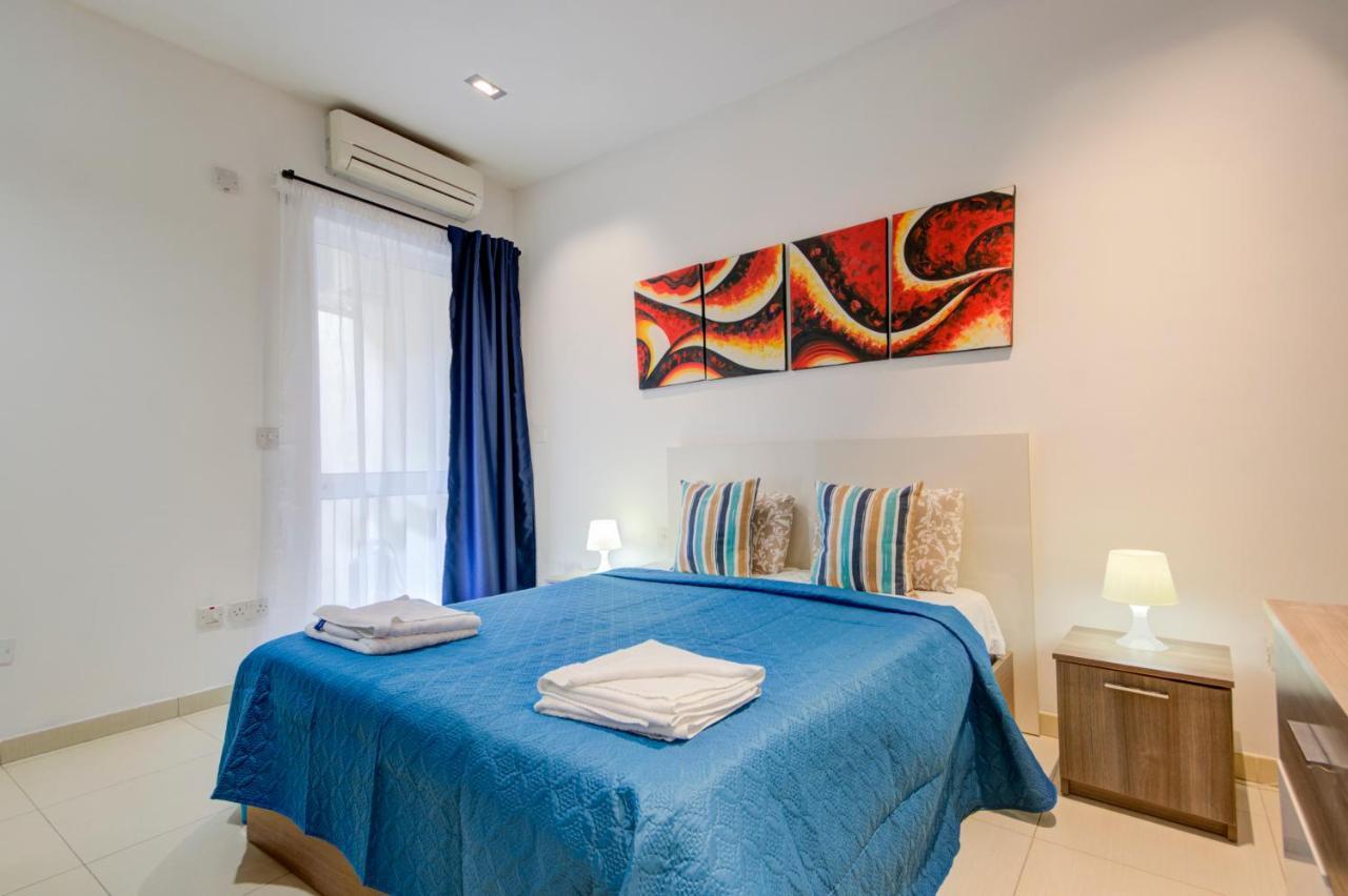 St Julians 2 Bedroom Apartment With Commanding Seaviews By Shortletsmalta San Julián Exterior foto